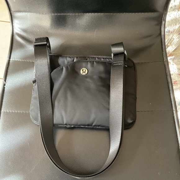 lululemon messenger bag Everywhere Wordmark Crossbody Belt 1L so fans can easily transition from daytime activities to game day style. lululemon Texas Longhorns Everywhere Crossbody